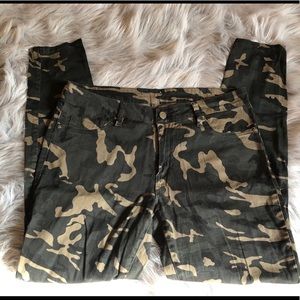 Justfab camo skinny jeggings💜
